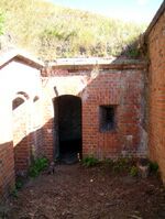 Wej�cie do stanowisk prawej kaponiery