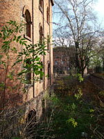 Lewe (p�nocne) skrzyd�o fortu